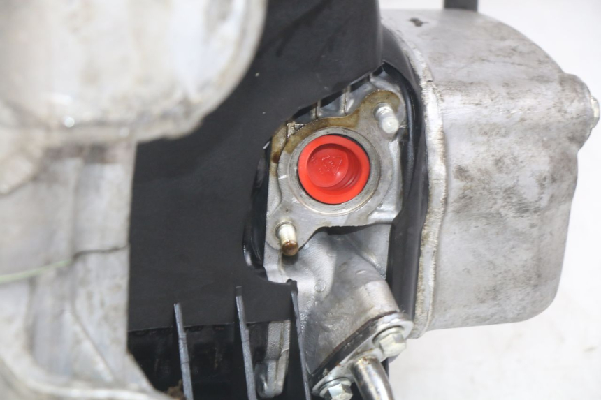 photo de SILNIK HONDA SCV LEAD 100 (2003 - 2007) - Szczegół części