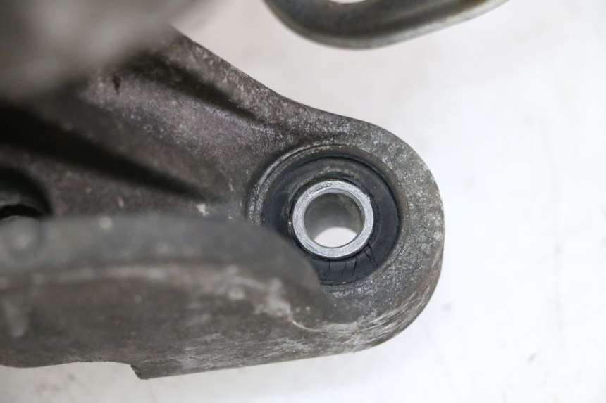 photo de SILNIK HONDA SCV LEAD 100 (2003 - 2007) - Inny kąt widzenia