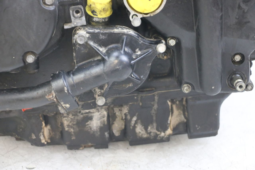 photo de SILNIK TRIUMPH SPEED TRIPLE T301 900 (1994 - 1996) - Widok z bliska