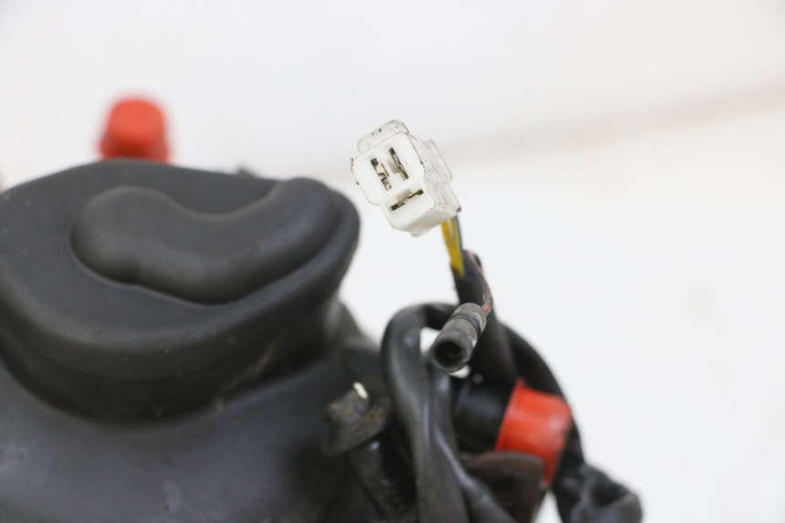 photo de SILNIK PEUGEOT SPEEDFIGHT 2 LC 50 (2000 - 2009) - Szczegół części