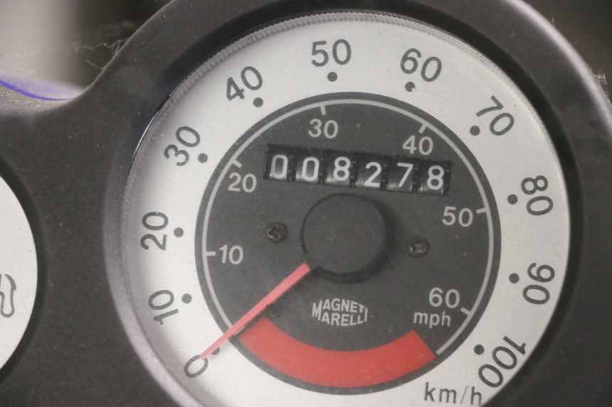 photo de SILNIK PEUGEOT SPEEDFIGHT 2 LC 50 (2000 - 2009) - Widok główny