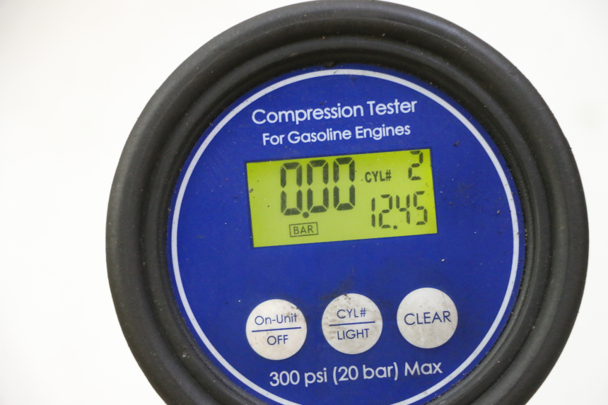 photo de SILNIK TRIUMPH SPRINT 900 (1995 - 1998) - Inny kąt widzenia