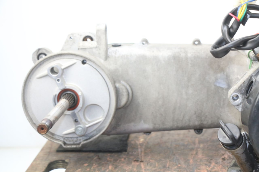 photo de SILNIK RAZZO STEED 125 (2012 - 2018) - Stan powierzchni