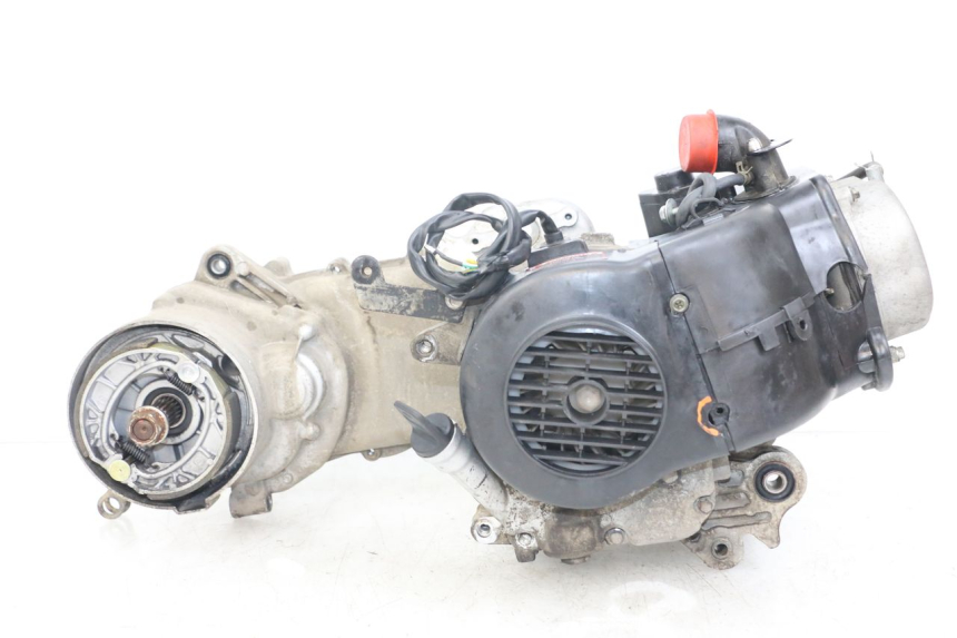 photo de SILNIK VASTRO STREET X 4T 50 (2016 - 2021) - Szczegóły charakterystyczne