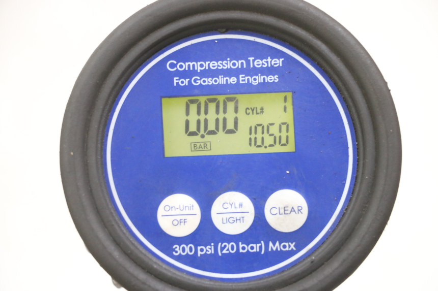 photo de SILNIK SUZUKI GSX F GSXF 650 (2007 - 2015) - Zbliżenie techniczne