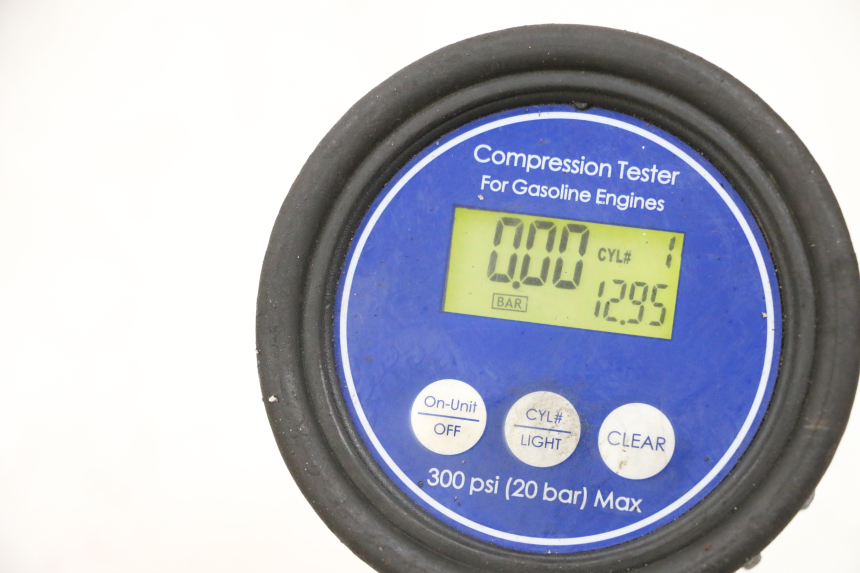 photo de SILNIK YAMAHA TDM ABS 900 (2002 - 2014) - Zoom stanu zużycia