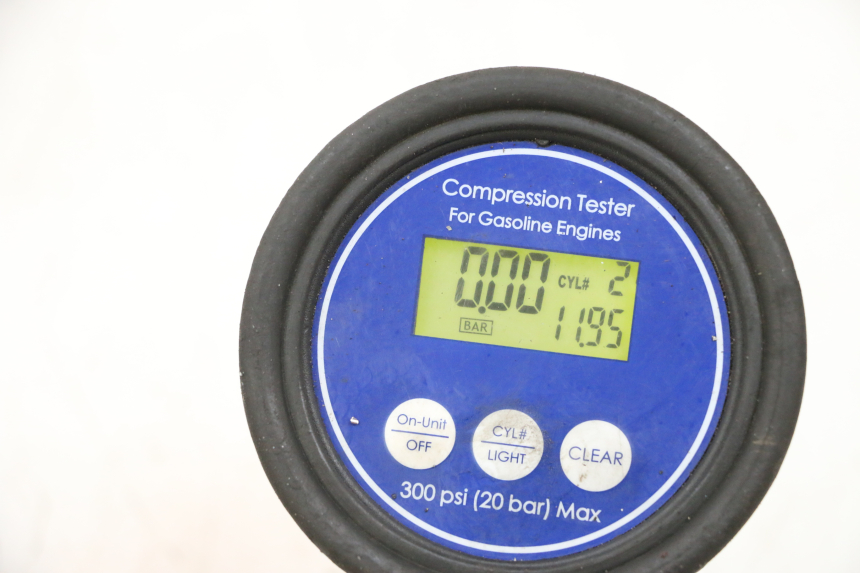 photo de SILNIK YAMAHA TDM ABS 900 (2002 - 2014) - Zbliżenie techniczne