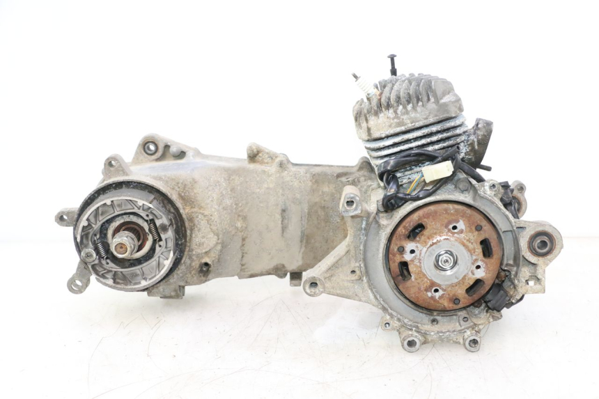 photo de SILNIK PEUGEOT TKR TREKKER FURIOUS 50 (2005 - 2014) - Alternatywny kąt
