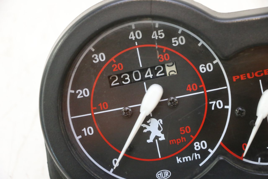 photo de SILNIK PEUGEOT TREKKER TKR 50 (2005 - 2014) - Szczegół części