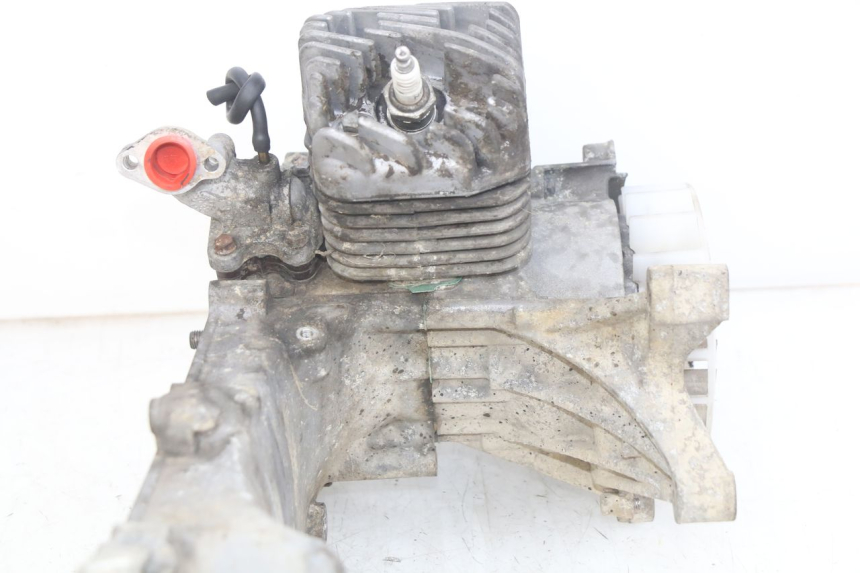 photo de SILNIK PEUGEOT TREKKER 50 (1998 - 2004) - Punkty mocowania