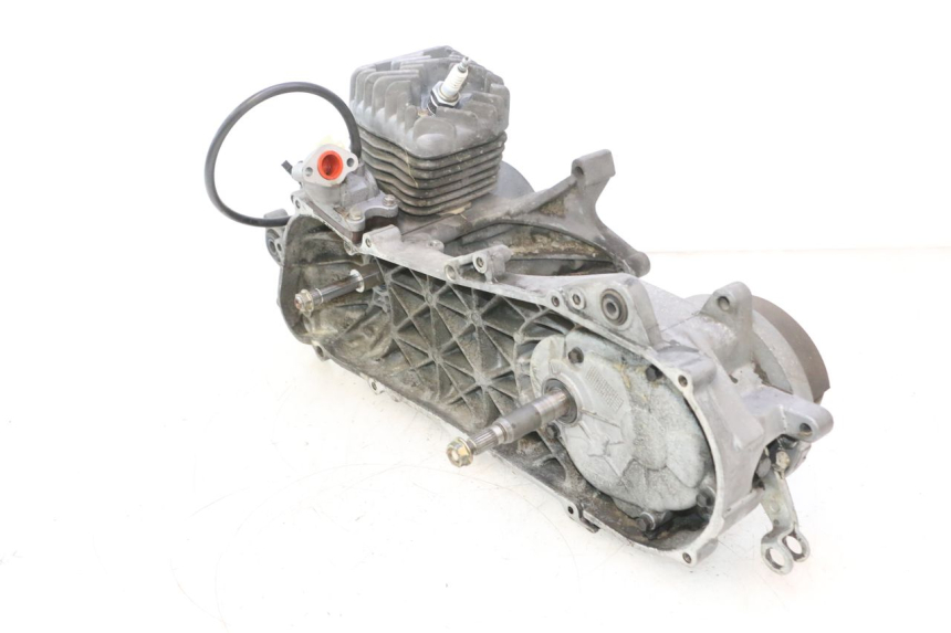 photo de SILNIK PEUGEOT TREKKER 50 (1995 - 2004) - Alternatywny kąt