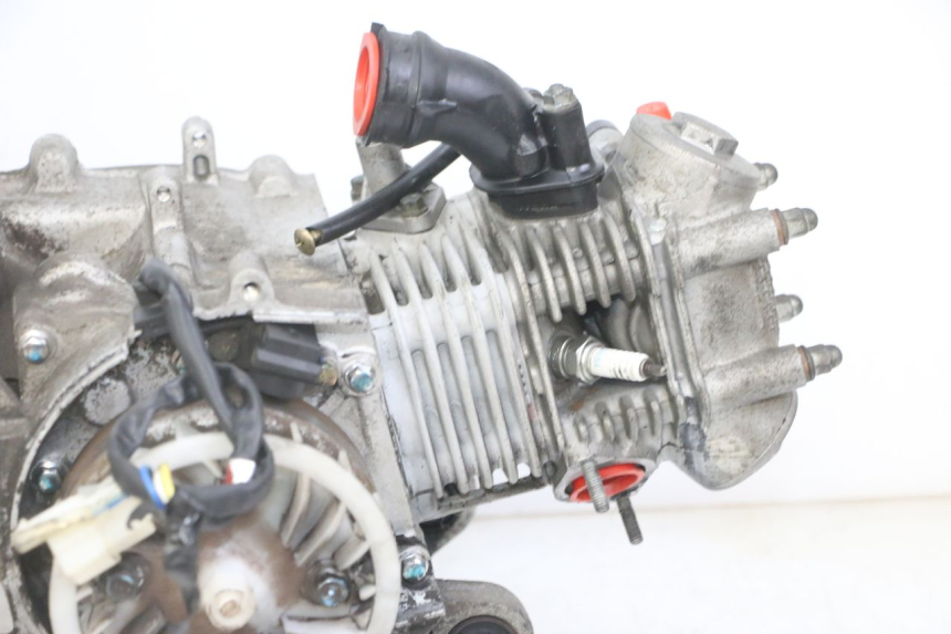 photo de SILNIK PEUGEOT TWEET 4T 50 (2014 - 2019) - Widok z bliska