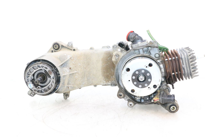 photo de SILNIK PIAGGIO TYPHOON 50 (2000 - 2009) - Alternatywny kąt
