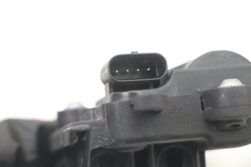 photo de SILNIK ZAWÓR WYDECHOWY BMW S RR ABS S1000RR 1000 (2015 - 2018) - Widok ogólny