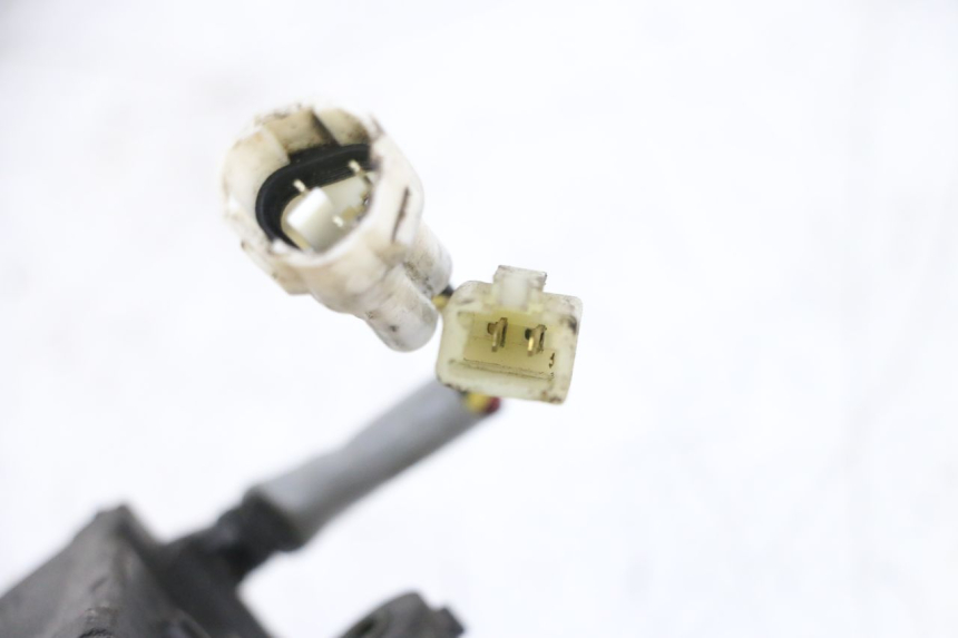 photo de SILNIK ZAWÓR WYDECHOWY SUZUKI GSXR GSX-R 1000 (2003 - 2004) - Inny kąt widzenia