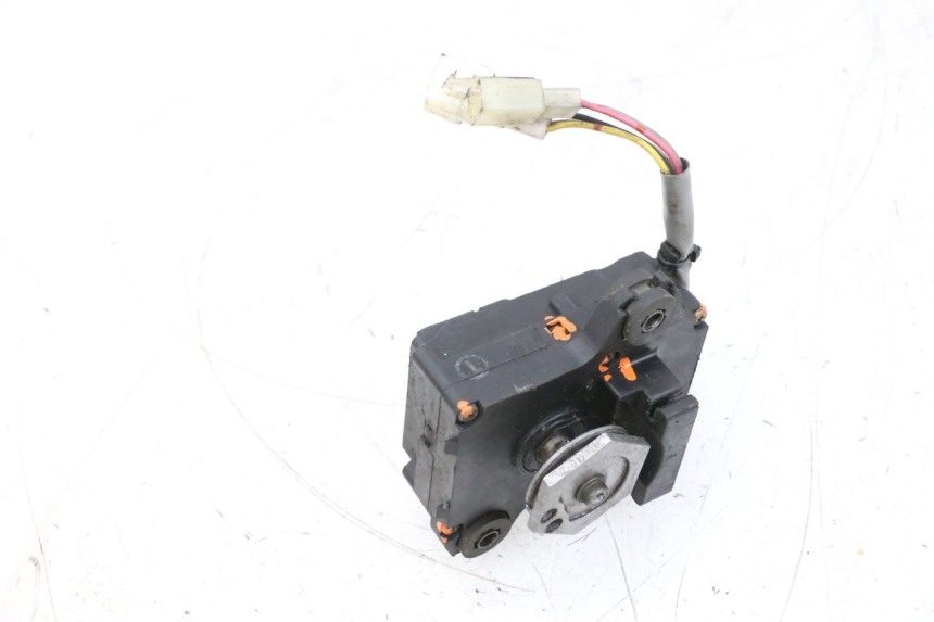 photo de SILNIK ZAWÓR WYDECHOWY SUZUKI GSXR GSX-R 1000 (2003 - 2004) - Punkty mocowania