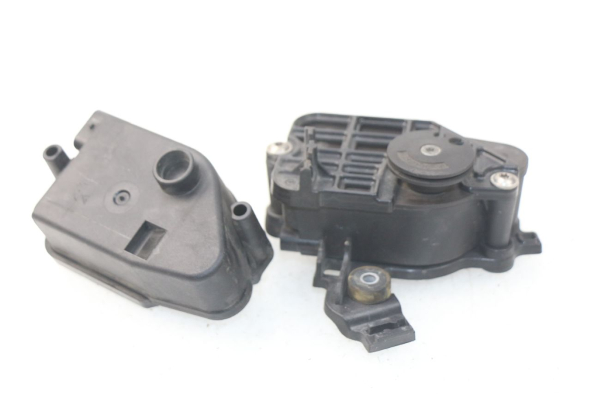 photo de SILNIK ZAWÓR WYDECHOWY BMW S RR ABS S1000RR 1000 (2009 - 2011) - Zbliżenie techniczne