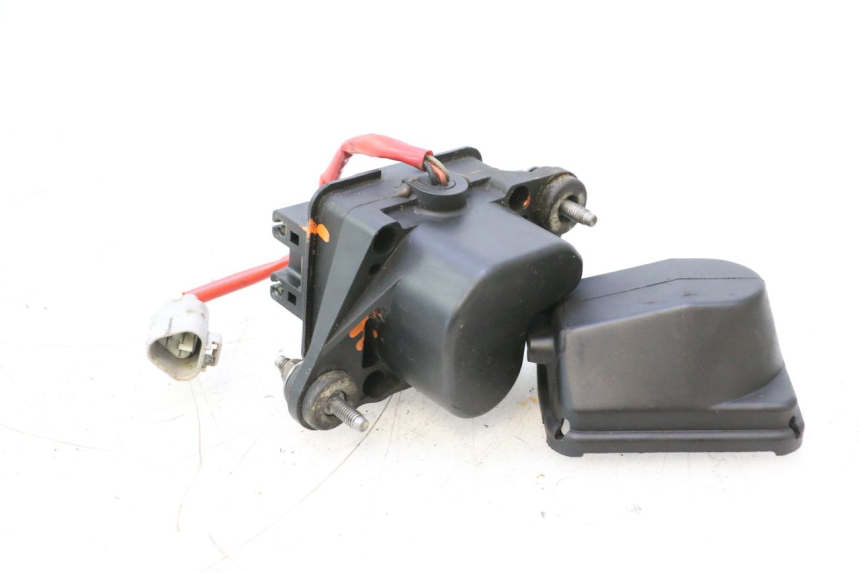 photo de SILNIK ZAWÓR WYDECHOWY YAMAHA WAVE RUNNER GP R 1200 (2000 - 2003) - Zoom stanu zużycia