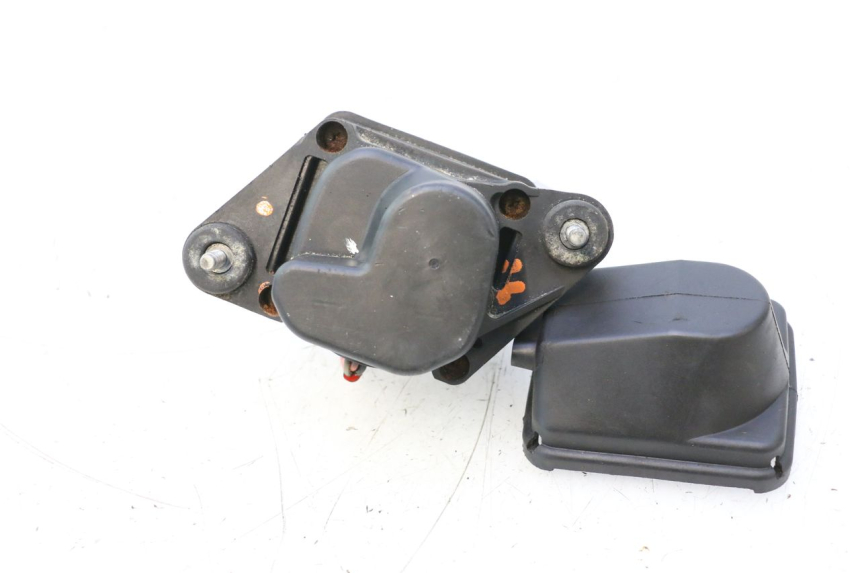 photo de SILNIK ZAWÓR WYDECHOWY YAMAHA WAVE RUNNER GP R 1200 (2000 - 2003) - Widok ogólny