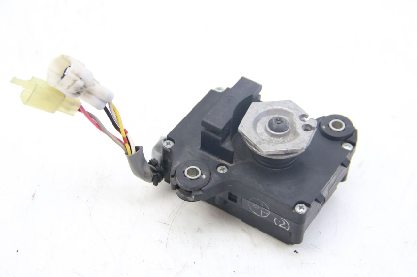 photo de SILNIK ZAWÓR WYDECHOWY KAWASAKI Z ABS 1000 (2014 - 2020) - Widok główny