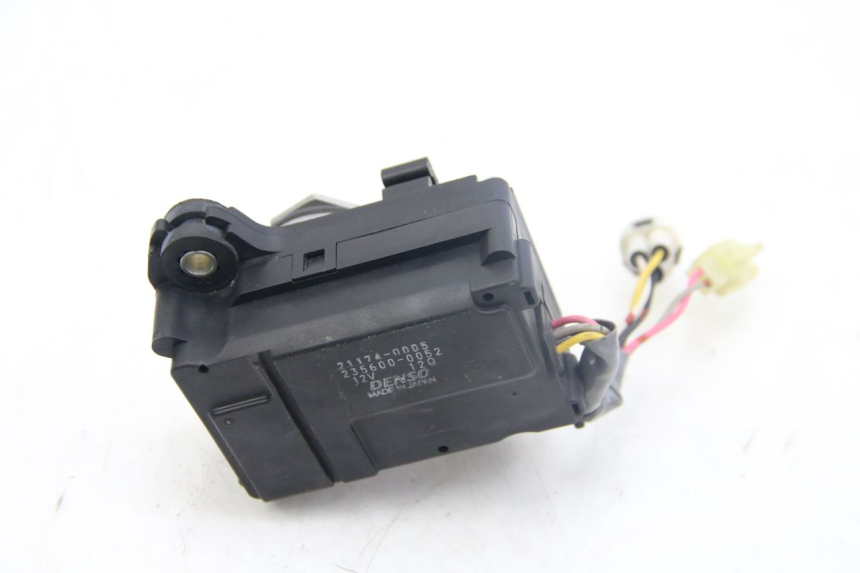 photo de SILNIK ZAWÓR WYDECHOWY KAWASAKI Z ABS 1000 (2014 - 2020) - Inny kąt widzenia