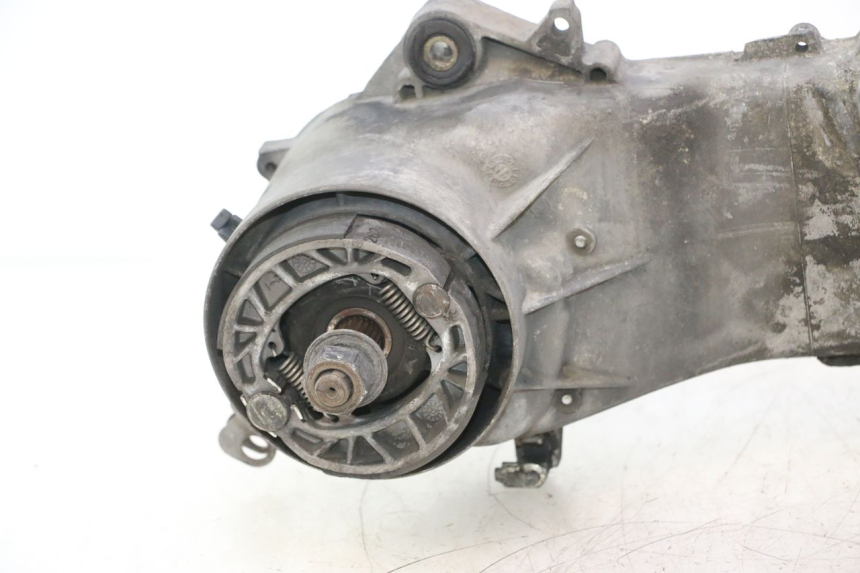photo de SILNIK PIAGGIO VESPA LX 2T 50 (2005 - 2013) - Widok profilu