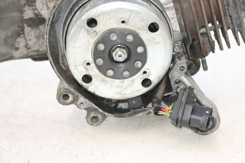 photo de SILNIK PIAGGIO VESPA LX 2T 50 (2005 - 2013) - Widok główny