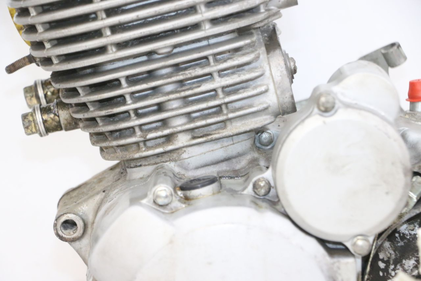 photo de SILNIK DAELIM VJ ROADWIN FI 125 (2008 - 2017) - Punkty mocowania