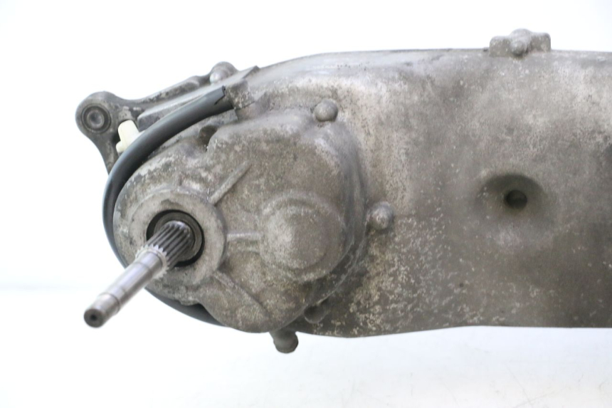 photo de SILNIK YAMAHA XMAX X-MAX 125 (2006 - 2009) - Alternatywny kąt
