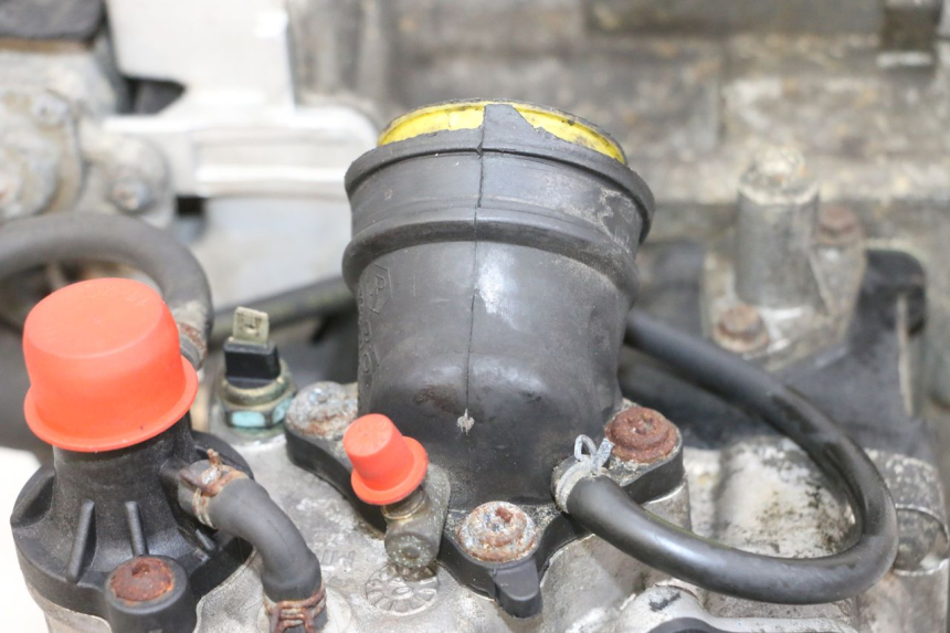 photo de SILNIK PIAGGIO X8 125 (2004 - 2007) - Szczegóły charakterystyczne