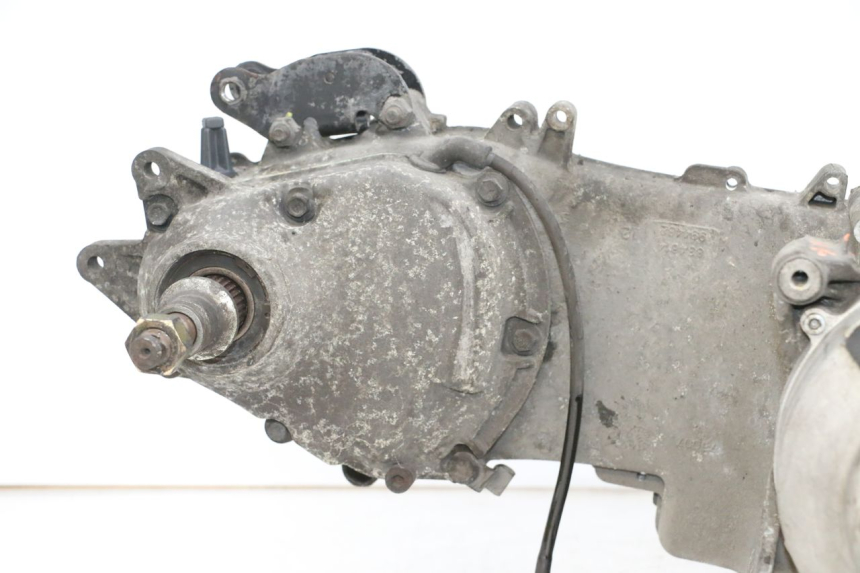 photo de SILNIK PIAGGIO X8 125 (2004 - 2007) - Kontrola wizualna