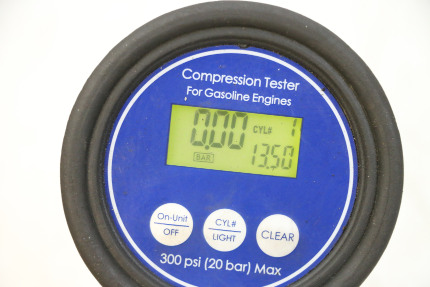 photo de SILNIK PIAGGIO X8 125 (2004 - 2007) - Punkty mocowania