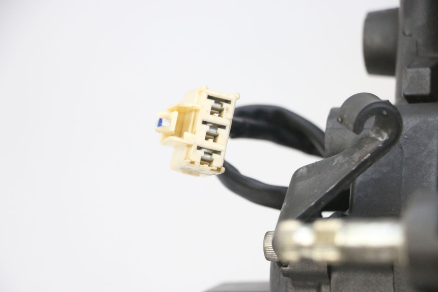 photo de SILNIK YAMAHA XJ6 ABS 600 (2008 - 2016) - Alternatywny kąt