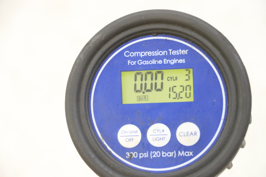 photo de SILNIK YAMAHA XJ6 ABS 600 (2008 - 2016) - Zbliżenie techniczne