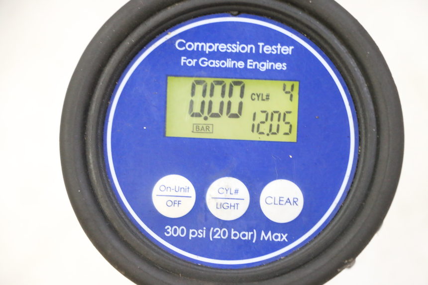 photo de SILNIK YAMAHA XJN DIVERSION 600 (2000 - 2003) - Zbliżenie komponentów