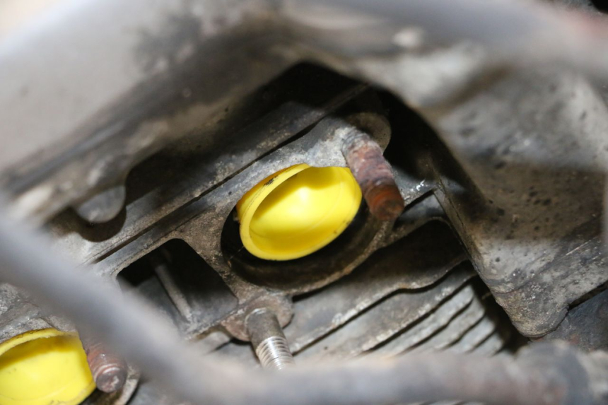 photo de SILNIK YAMAHA XJN DIVERSION 600 (2000 - 2003) - Stan powierzchni