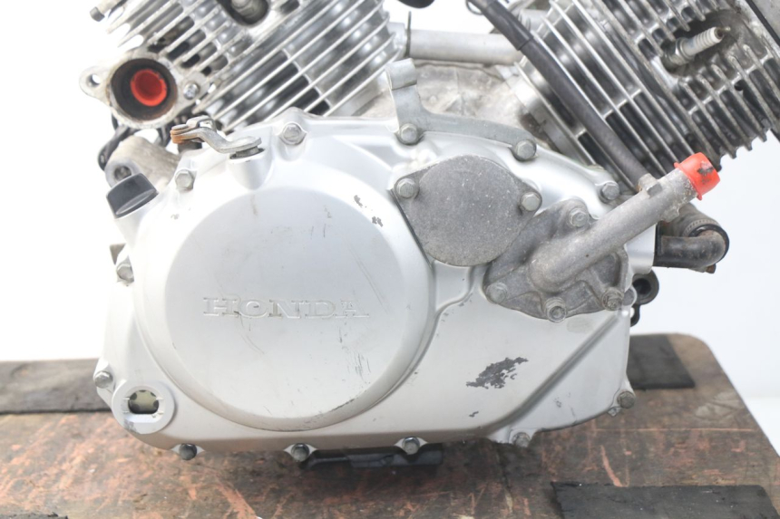photo de SILNIK HONDA XLV VARADERO 125 (2000 - 2006) - Zbliżenie komponentów