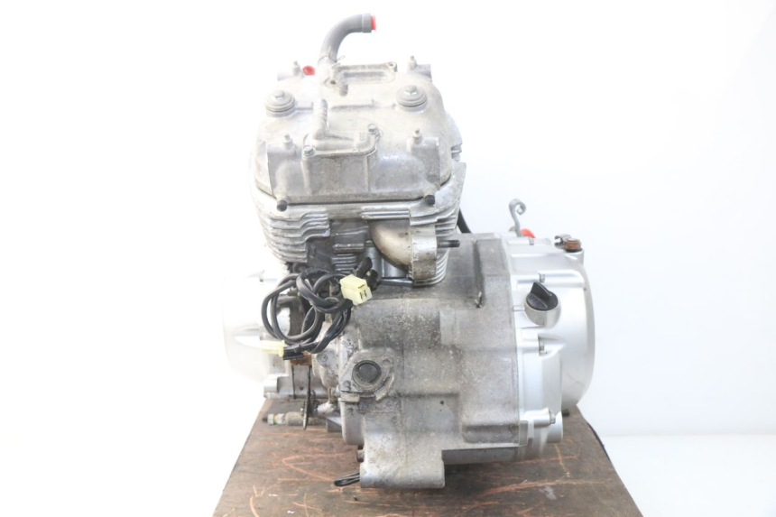 photo de SILNIK HONDA XLV VARADERO 125 (2000 - 2006) - Inny kąt widzenia