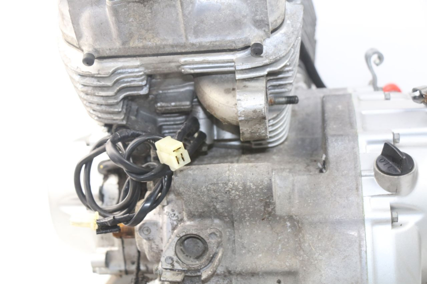 photo de SILNIK HONDA XLV VARADERO 125 (2000 - 2006) - Zbliżenie techniczne