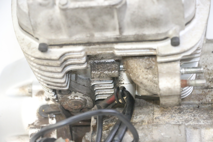 photo de SILNIK HONDA XLV VARADERO 125 (2000 - 2006) - Alternatywny kąt