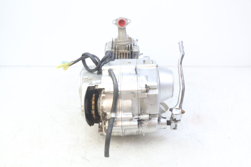 photo de SILNIK ZHEJIANG XMOTOS XB-81 50 - Widok z bliska