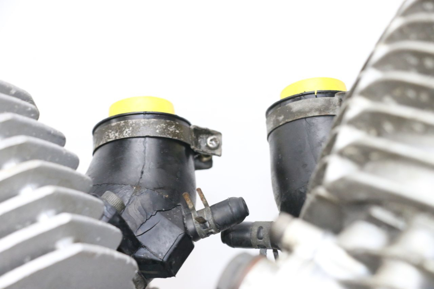 photo de SILNIK YAMAHA XVS DRAG STAR DRAGSTAR 650 (1997 - 2007) - Szczegół części