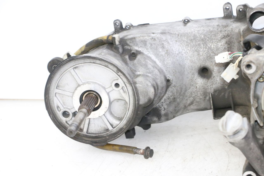 photo de SILNIK YAMAHA YP MAJESTY 125 (2002 - 2006) - Szczegóły charakterystyczne