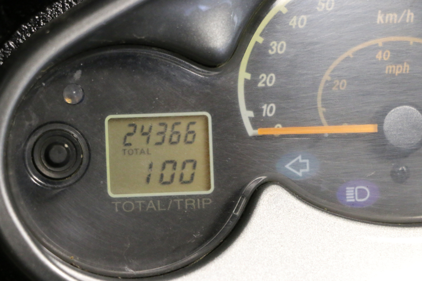 photo de SILNIK YAMAHA YP MAJESTY 125 (2002 - 2006) - Zoom jakości