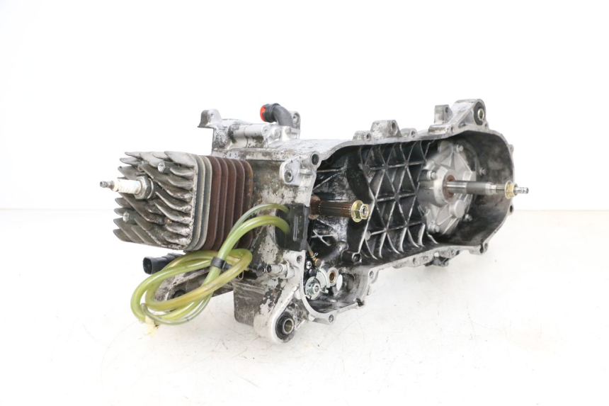 photo de SILNIK PIAGGIO ZIP 2T 50 (2009 - 2019) - Widok z bliska