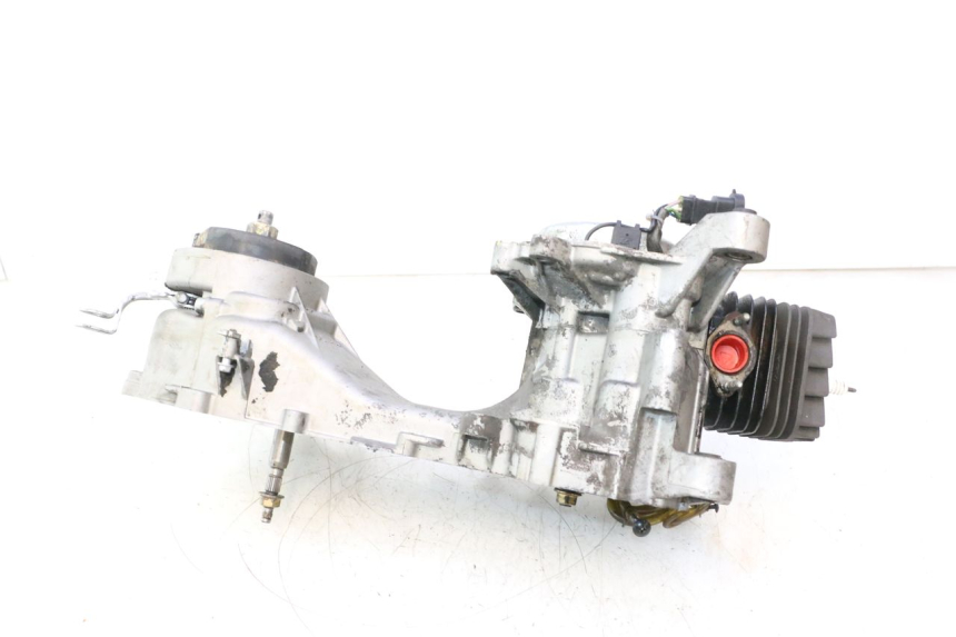 photo de SILNIK PIAGGIO ZIP 2T 50 (2009 - 2019) - Inny kąt widzenia