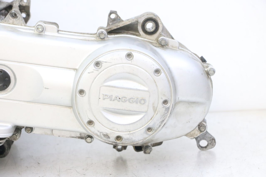 photo de SILNIK PIAGGIO ZIP 4T 50 (2018 - 2020) - Struktura - zbliżenie