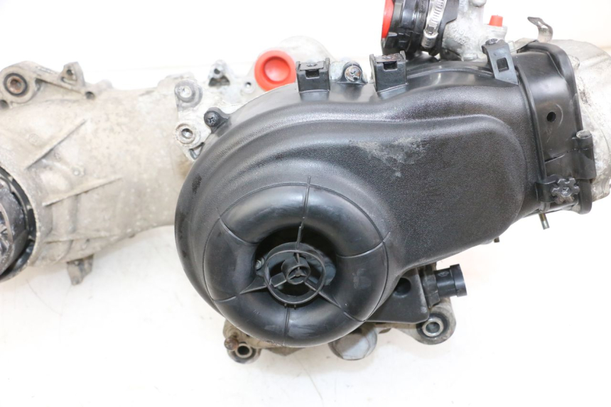 photo de SILNIK PIAGGIO ZIP 4T 50 (2018 - 2020) - Szczegół części