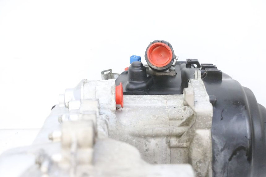 photo de SILNIK PIAGGIO ZIP 4T 50 (2018 - 2020) - Widok z bliska