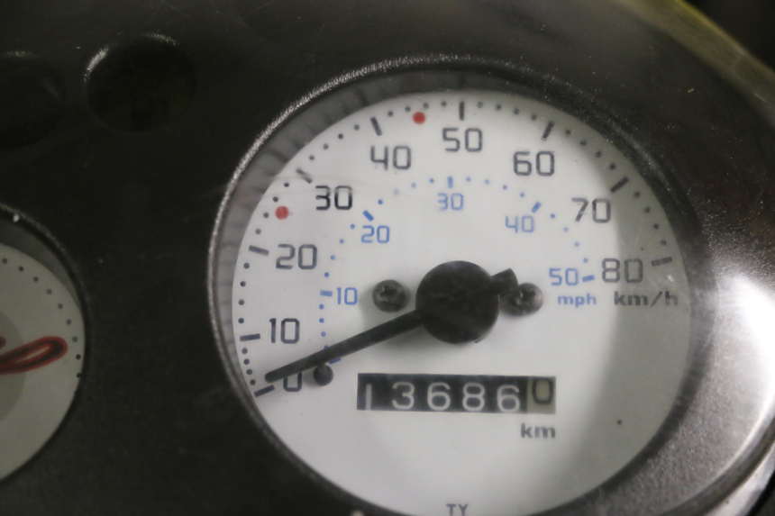 photo de SILNIK PIAGGIO ZIP 4T 50 (2018 - 2020) - Struktura - zbliżenie